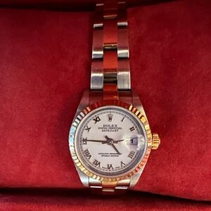 Rolex datejust steel and 18kt gold. Year 2002. Style 79173